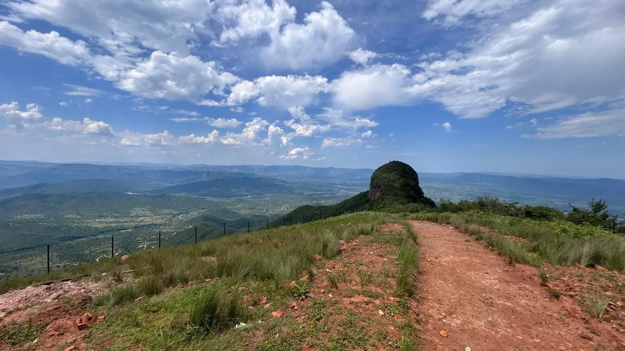 Kranskop rising above the wider Tugela Valley landscape
